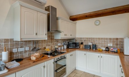 2 Bed in Alne 5