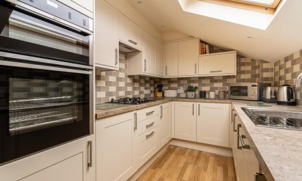 2 Bed in Windermere 7