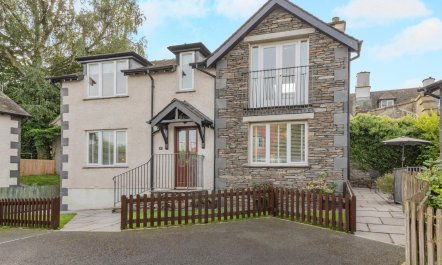 2 Bed in Windermere