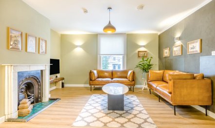 2 Bed in Cheltenham 1