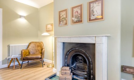 2 Bed in Cheltenham 2