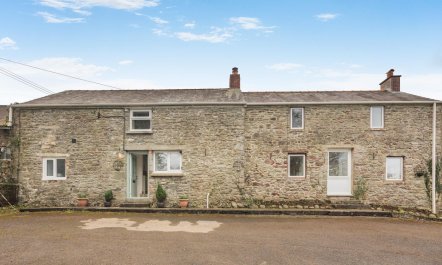 4 Bed in St. Clears 4