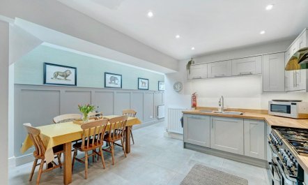 3 Bed in Windermere 9