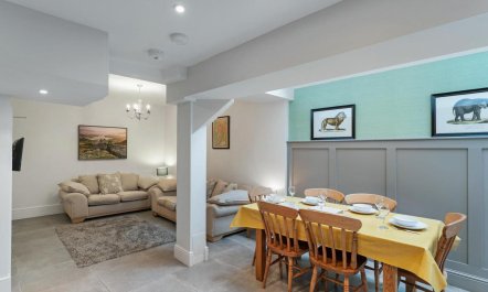3 Bed in Windermere 3