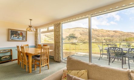 3 Bed in Grasmere 2