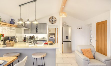 2 Bed in Lanteglos 3