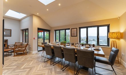 5 Bed in Windermere 4