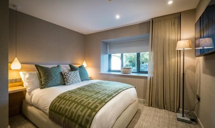 3 Bed in Windermere 3