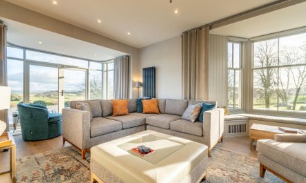 7 Bed in Windermere 2