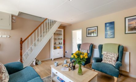 2 Bed in Marshwood 3