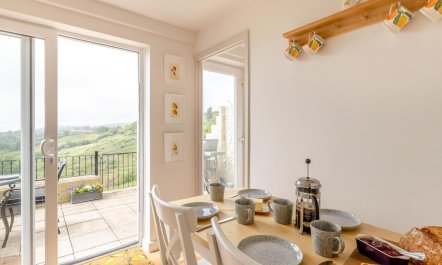 2 Bed in Marshwood 2
