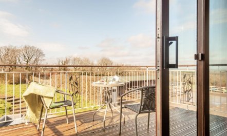 1 Bed in East Chilla 1