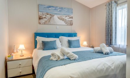 2 Bed in Upton 9