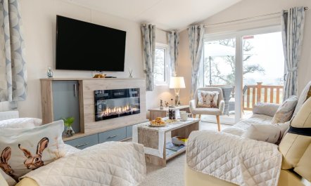 2 Bed in Upton 1