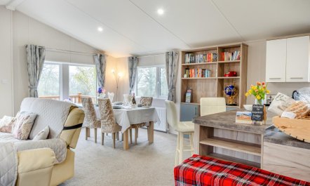 2 Bed in Upton 2