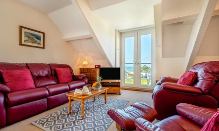 1 Bed in Harlyn Bay 9