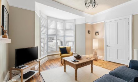 2 Bed in Windermere 6