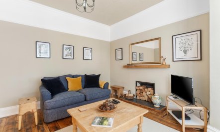 2 Bed in Windermere 5
