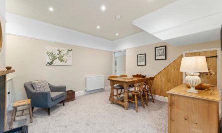 2 Bed in Windermere 9