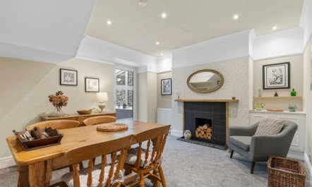 2 Bed in Windermere 8