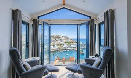 4 Bed in Brixham