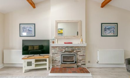 4 Bed in Brixham 5