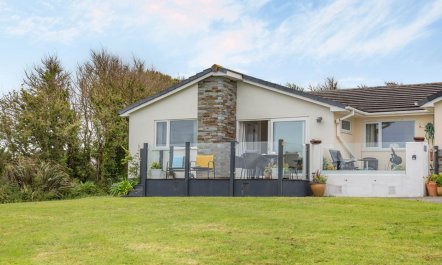 3 Bed in Widemouth Bay 7