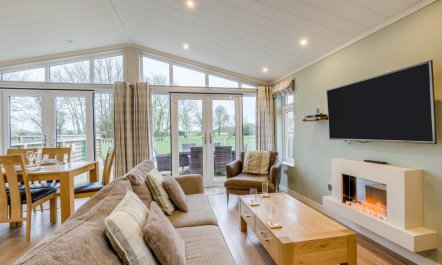 3 Bed in Athelington 6