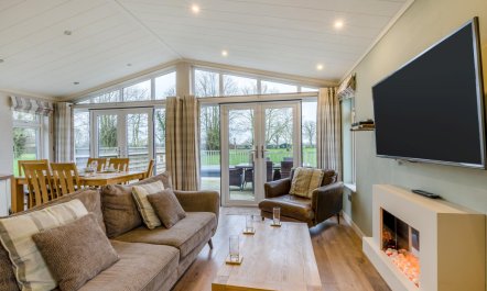 3 Bed in Athelington 7