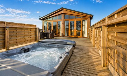 3 Bed in Athelington