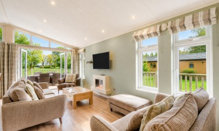 3 Bed in Athelington 3