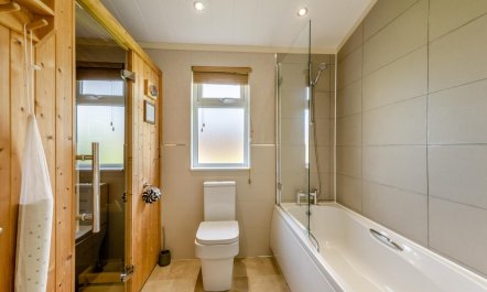 3 Bed in Athelington 5