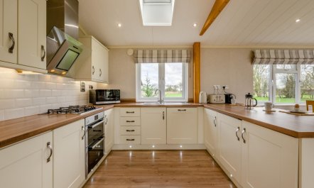 2 Bed in Athelington 9