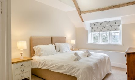 10 Bed in Wroxall 5