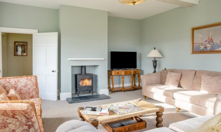 10 Bed in Wroxall 1