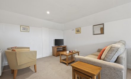 1 Bed in Milton Abbas 9