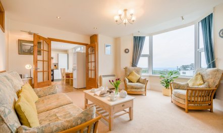 2 Bed in Harlyn Bay 2