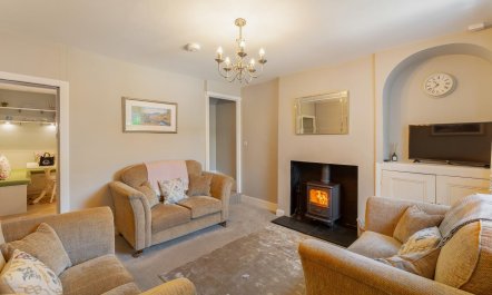 3 Bed in Windermere 3