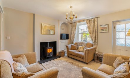 3 Bed in Windermere