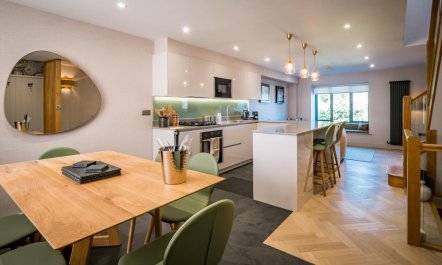 3 Bed in Windermere