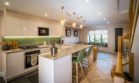 3 Bed in Windermere 1