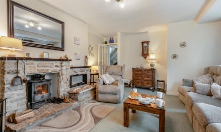 4 Bed in Osmington Mills 1