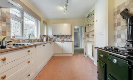 4 Bed in Osmington Mills 3