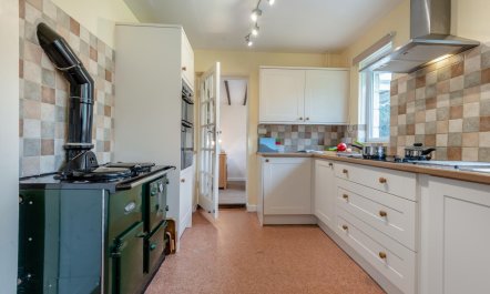 4 Bed in Osmington Mills 9