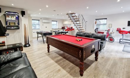 7 Bed in North Duffield
