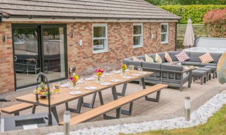 7 Bed in North Duffield 1