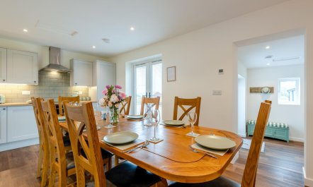 4 Bed in Otterden 2