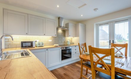 4 Bed in Otterden 3