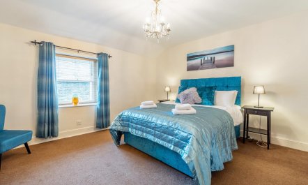 3 Bed in Windermere 3
