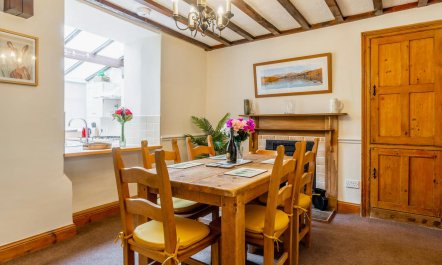 3 Bed in Windermere 2
